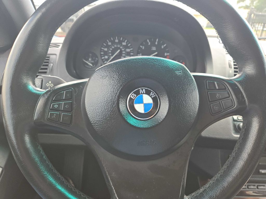 2005 BMW X5 Image 27