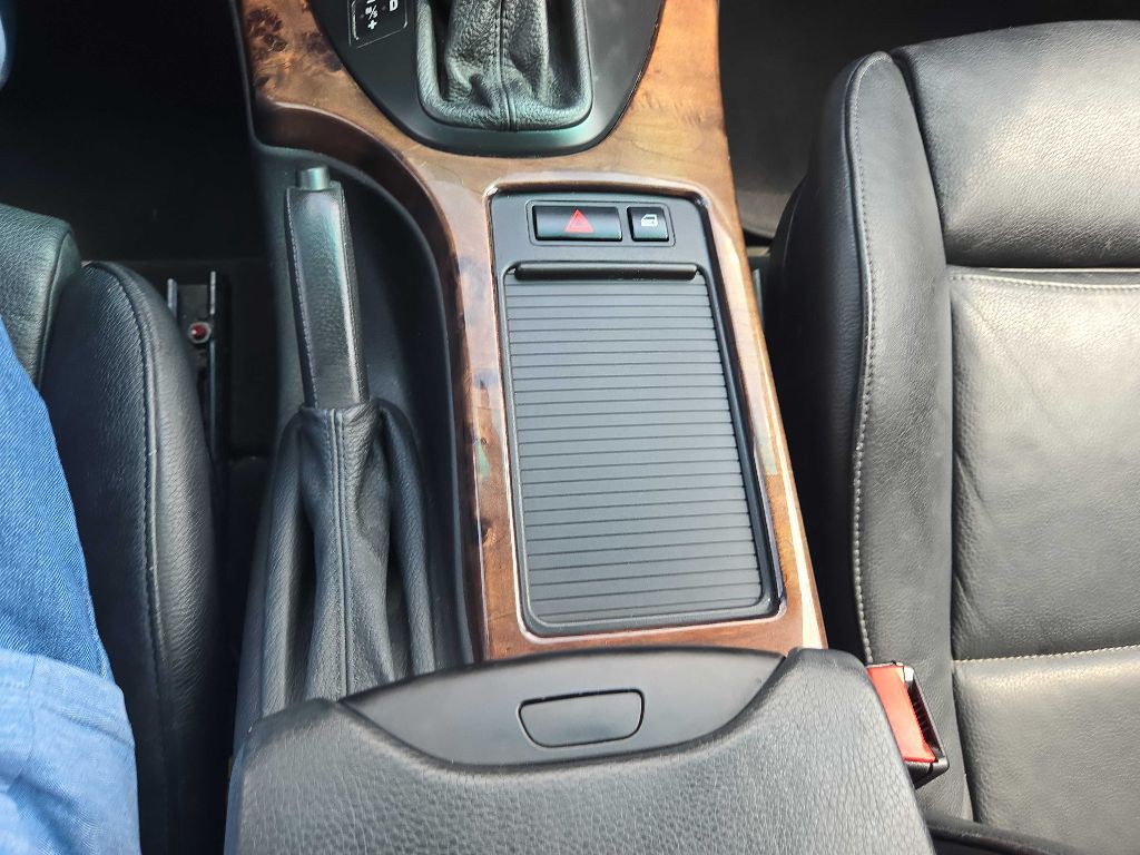 2005 BMW X5 Image 30