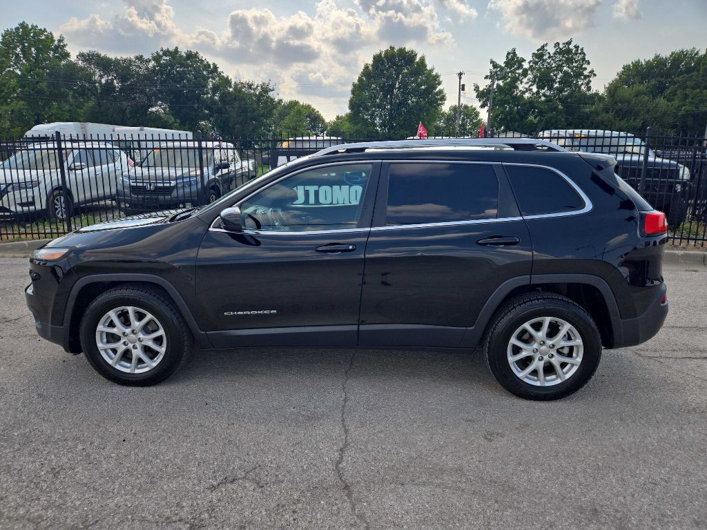 2017 Jeep Cherokee Image 4