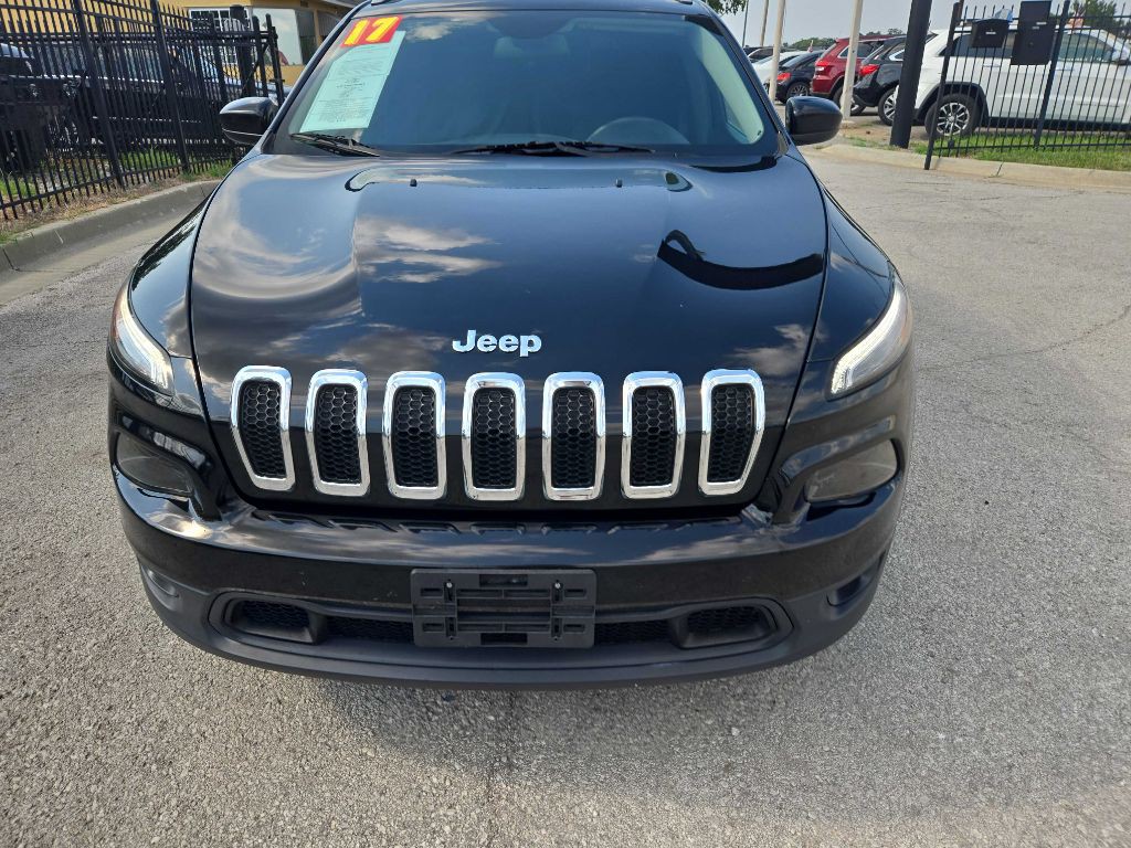 2017 Jeep Cherokee Image 8