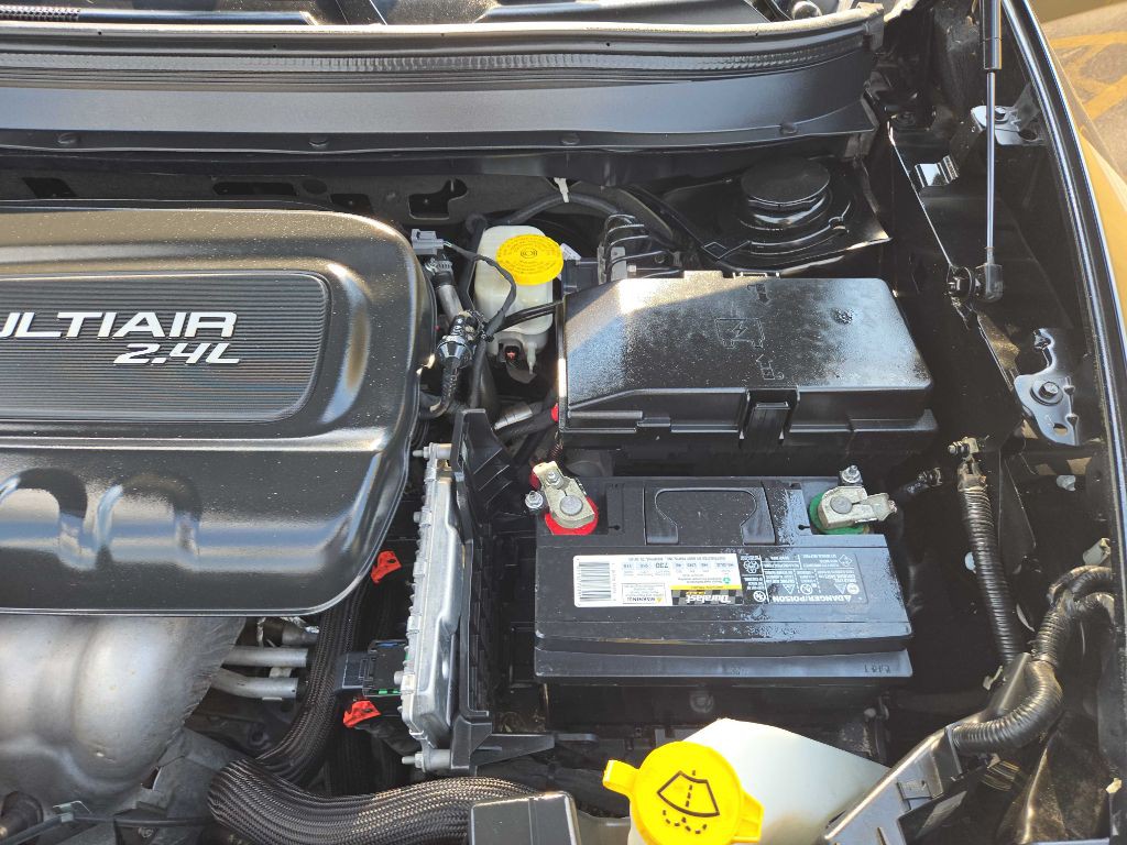 2017 Jeep Cherokee Image 40