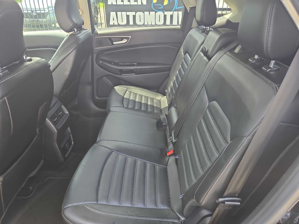 2016 Ford Edge Image 14