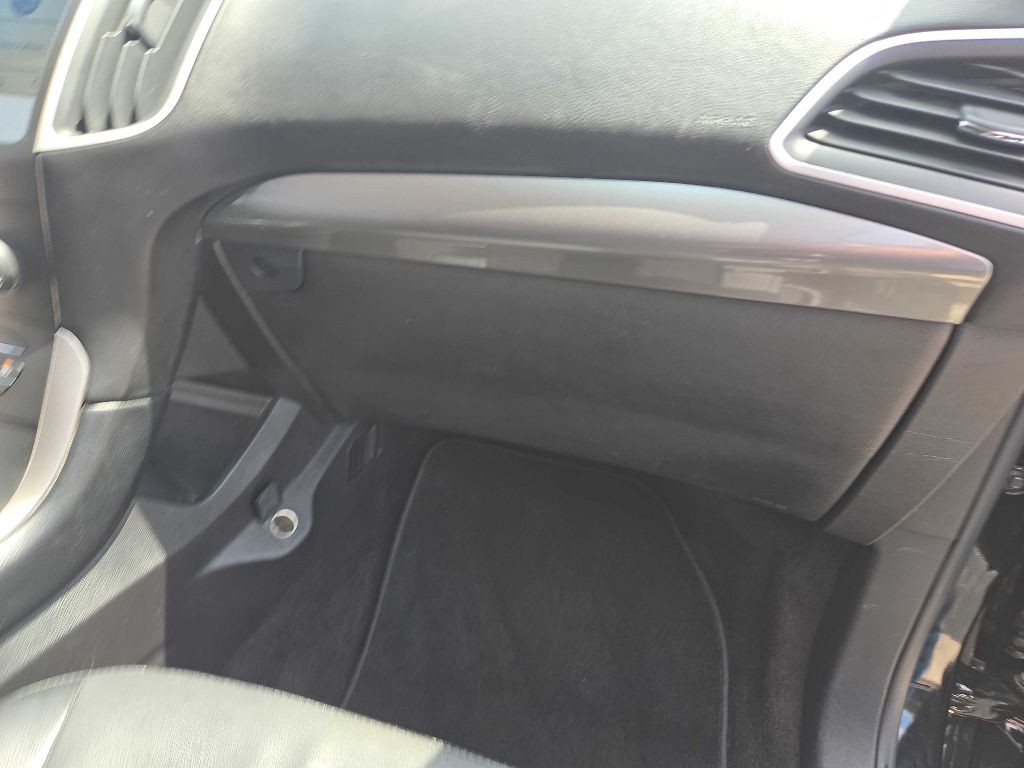 2016 Ford Edge Image 25