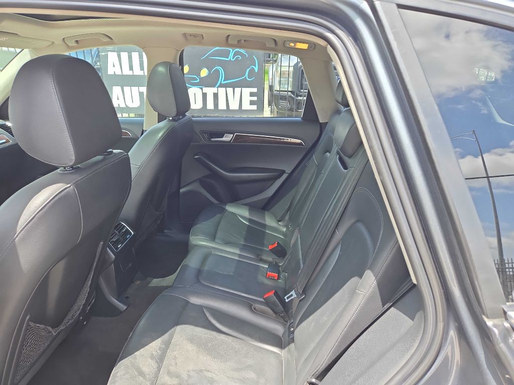 2012 Audi Q5 Image 12