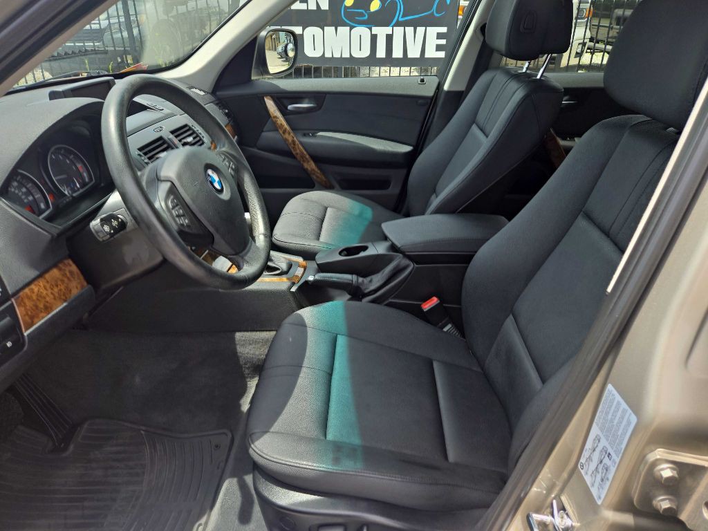 2010 BMW X3 Image 10