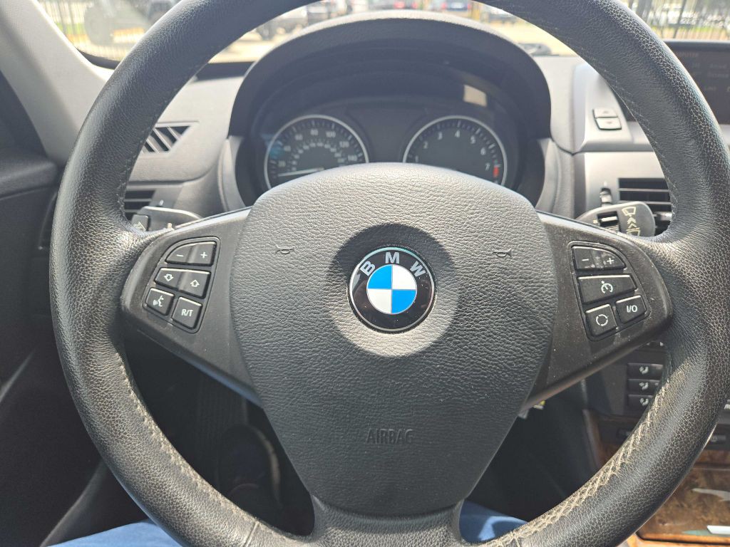 2010 BMW X3 Image 28
