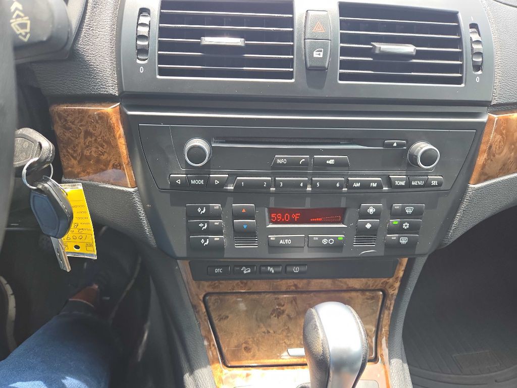 2010 BMW X3 Image 30