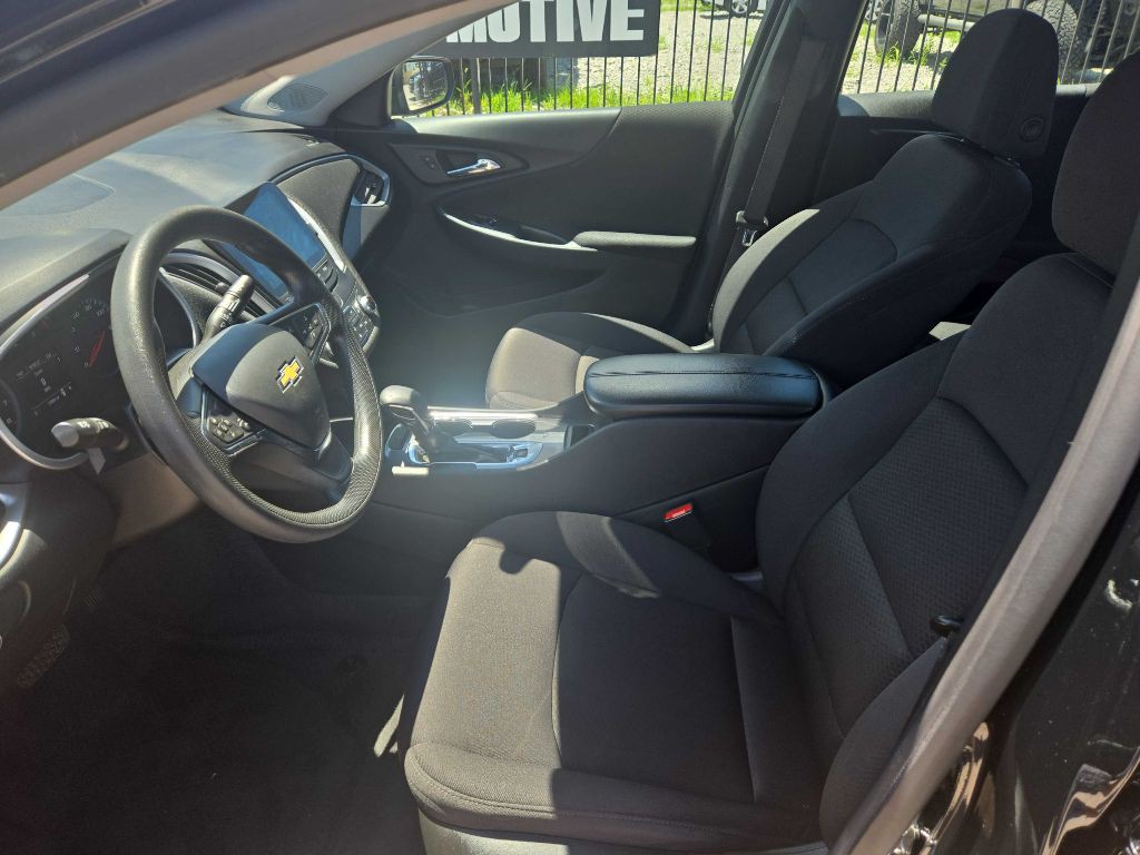 2023 Chevrolet Malibu Image 10