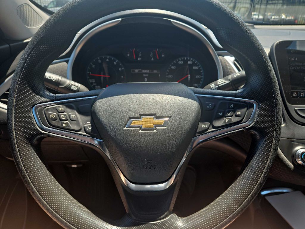 2023 Chevrolet Malibu Image 25