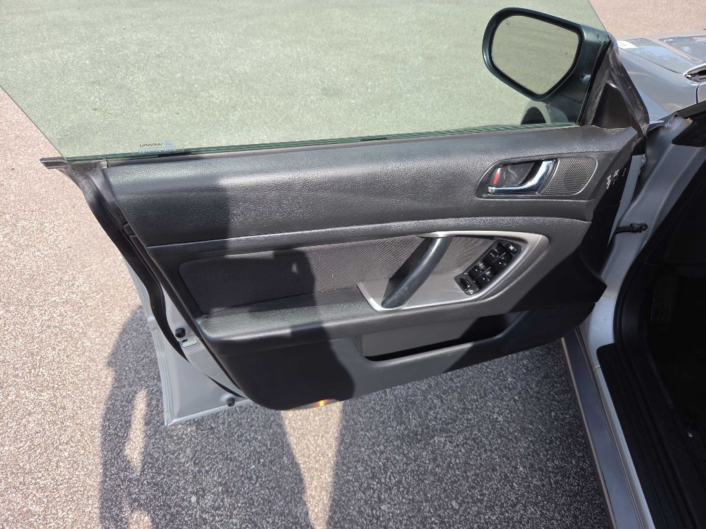 2006 Subaru Outback Image 9