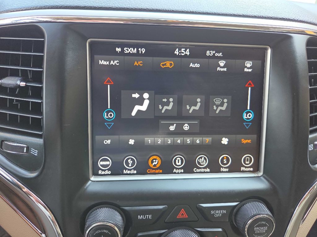 2018 Jeep Grand Cherokee Image 17