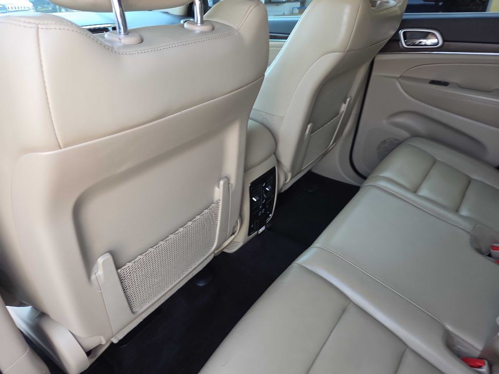 2018 Jeep Grand Cherokee Image 28