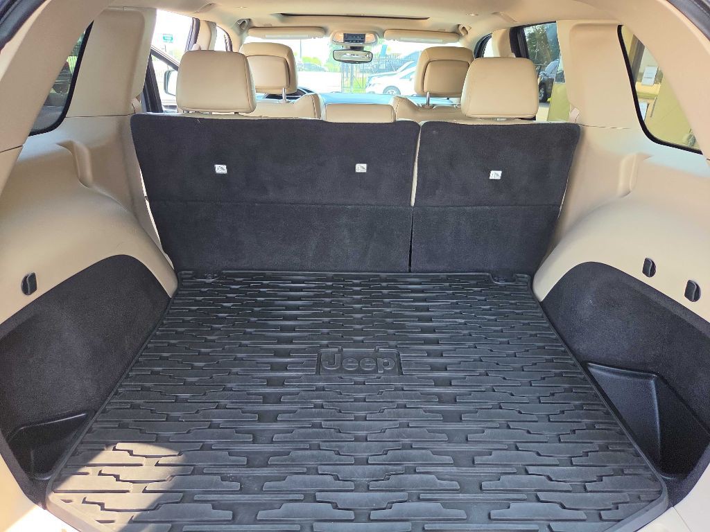 2018 Jeep Grand Cherokee Image 29