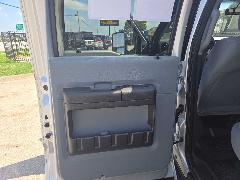 2015 Ford F-350 Image 12