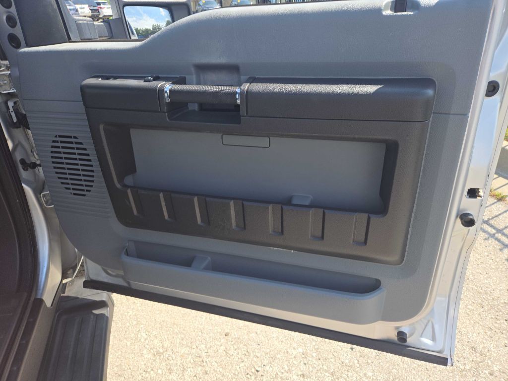 2015 Ford F-350 Image 20