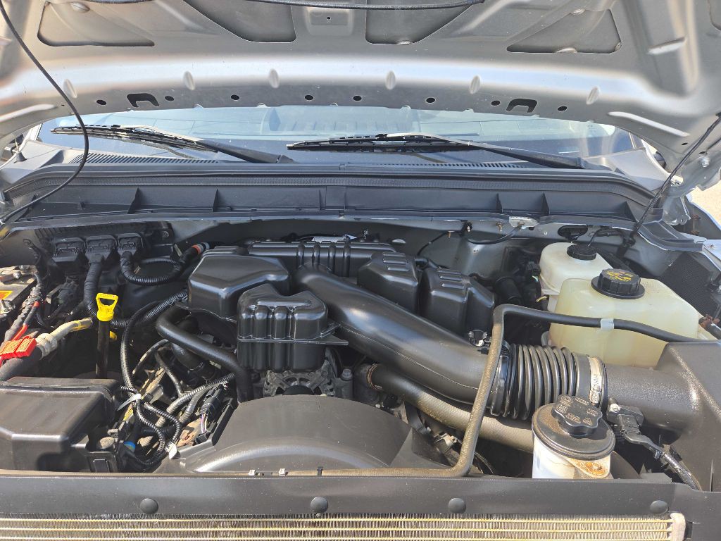 2015 Ford F-350 Image 32