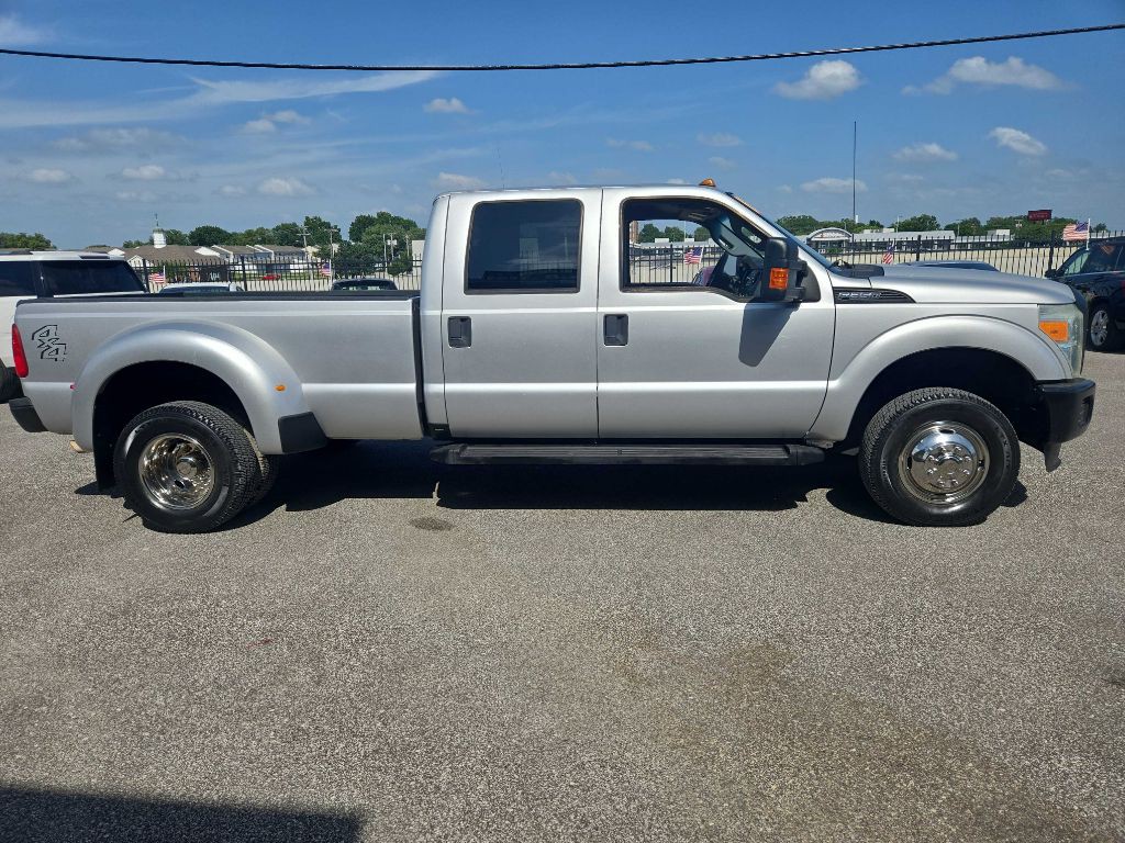 2015 Ford F-350 Image 40