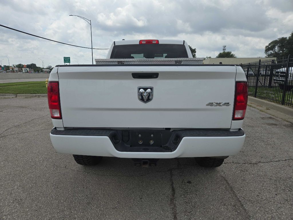 2015 RAM 1500 Image 2