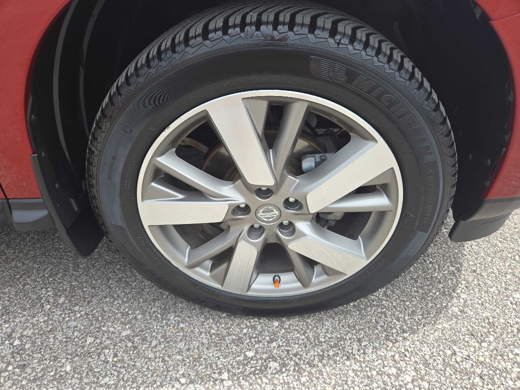 2014 Nissan Pathfinder Image 39