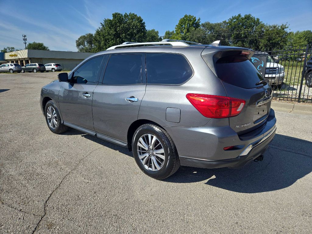 2019 Nissan Pathfinder Image 3
