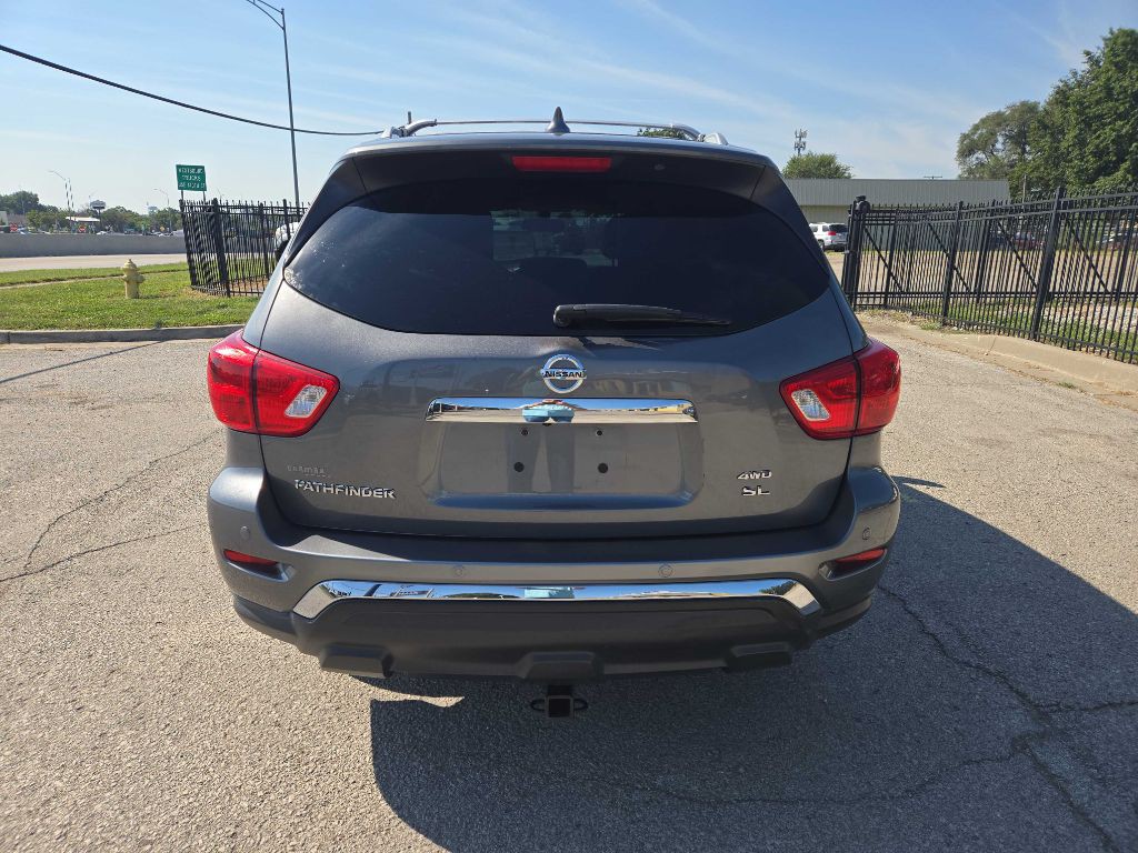 2019 Nissan Pathfinder Image 4