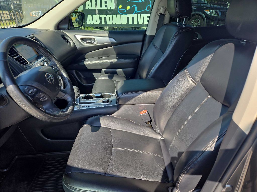 2019 Nissan Pathfinder Image 10