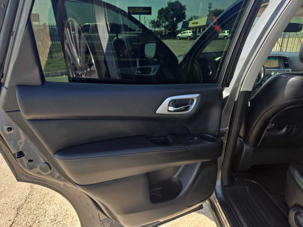 2019 Nissan Pathfinder Image 13