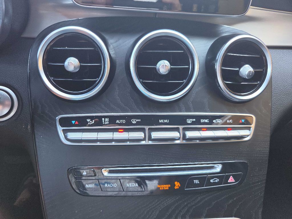 2019 Mercedes-Benz GLC-Class Image 17