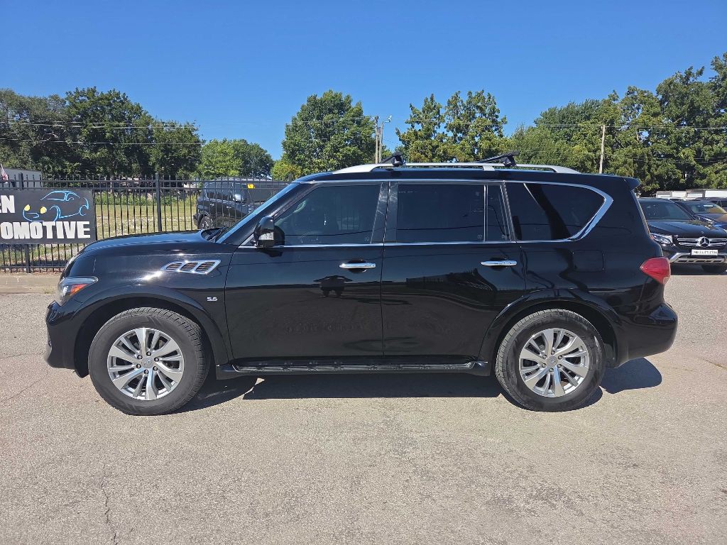 2017 INFINITI QX80 Image 2
