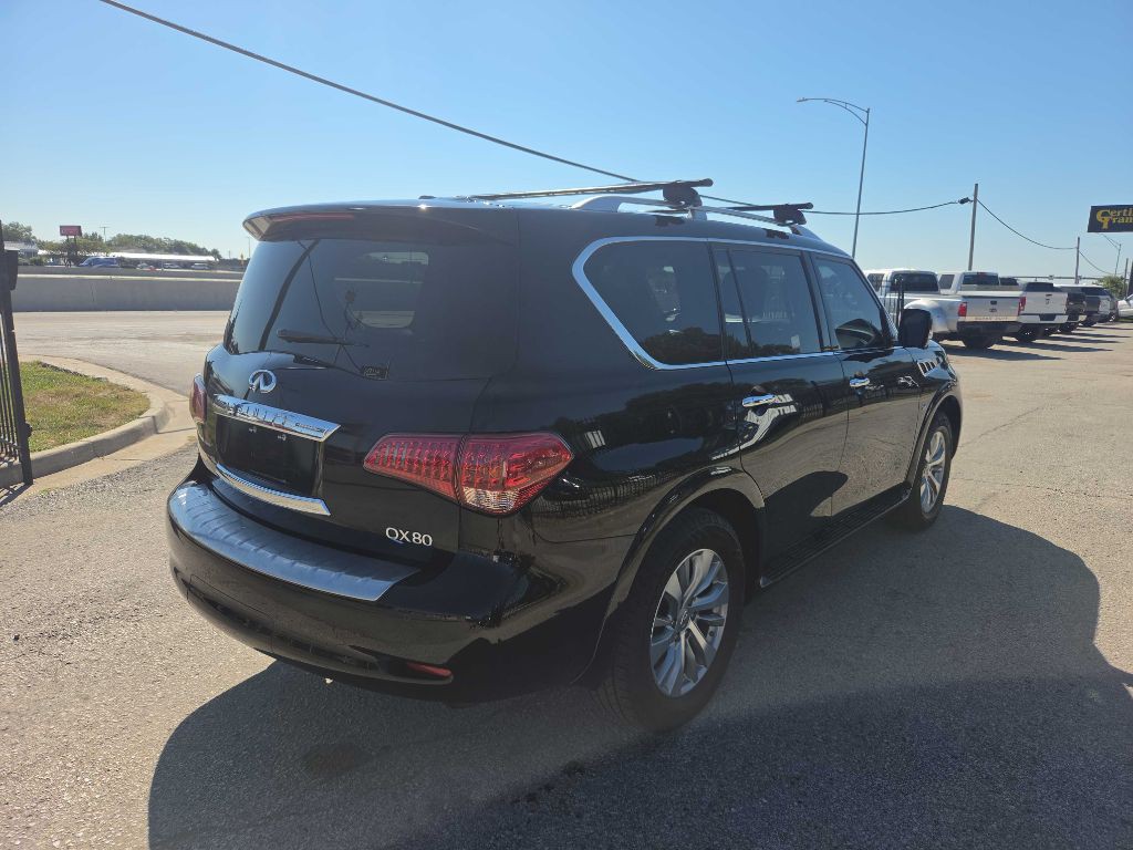 2017 INFINITI QX80 Image 5