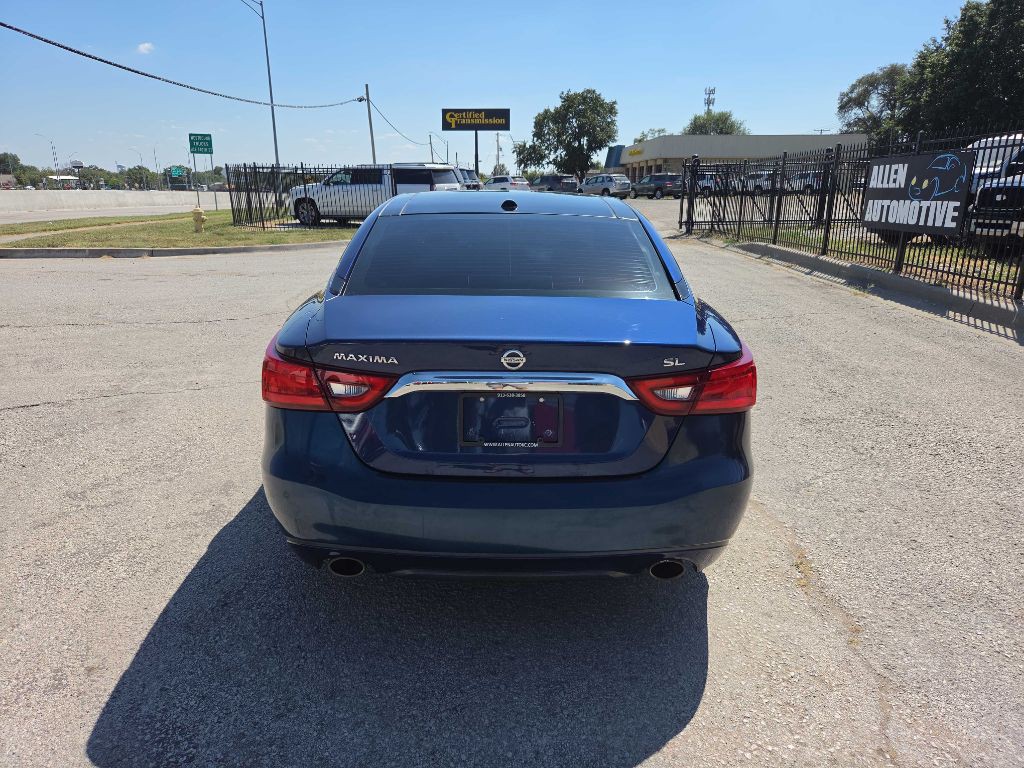 2017 Nissan Maxima Image 4