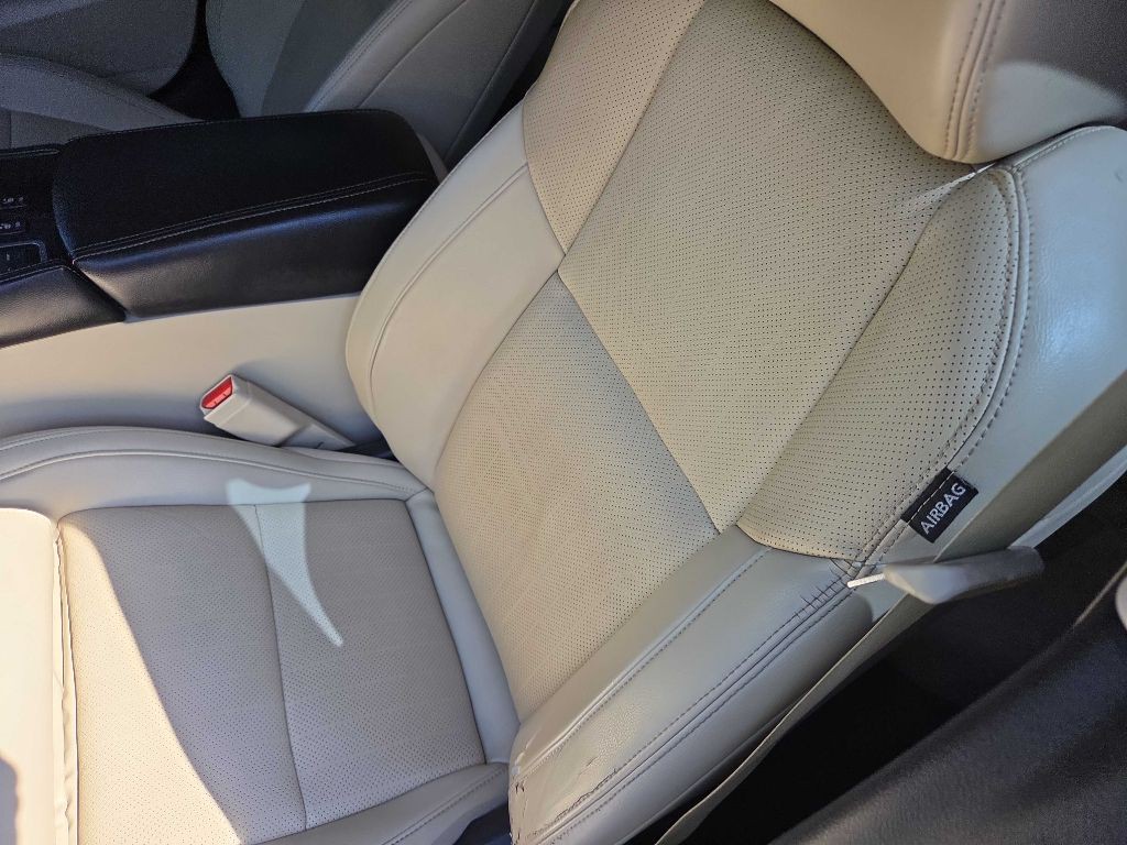2017 Nissan Maxima Image 11
