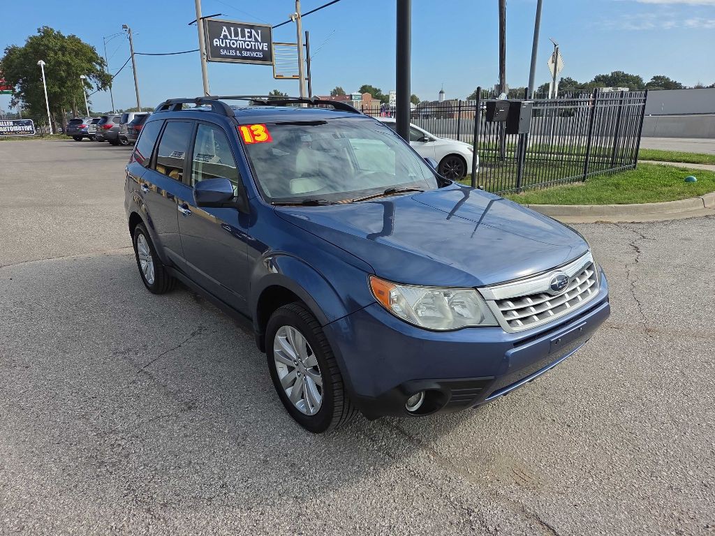 2013 Subaru Forester Image 7