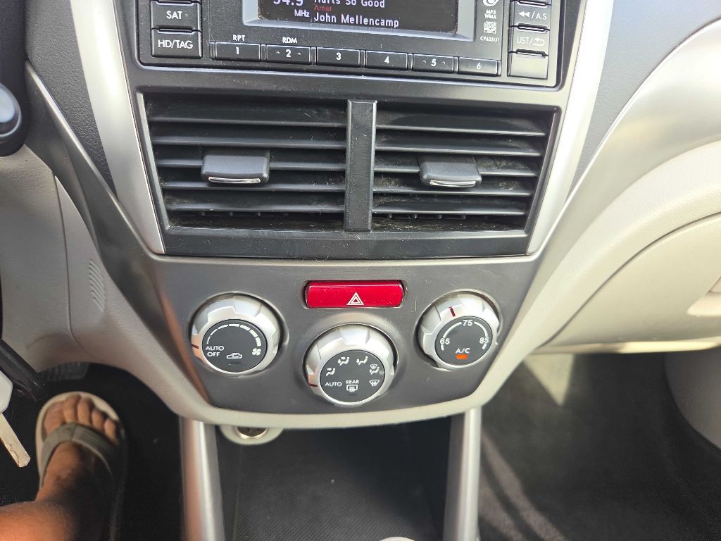 2013 Subaru Forester Image 17