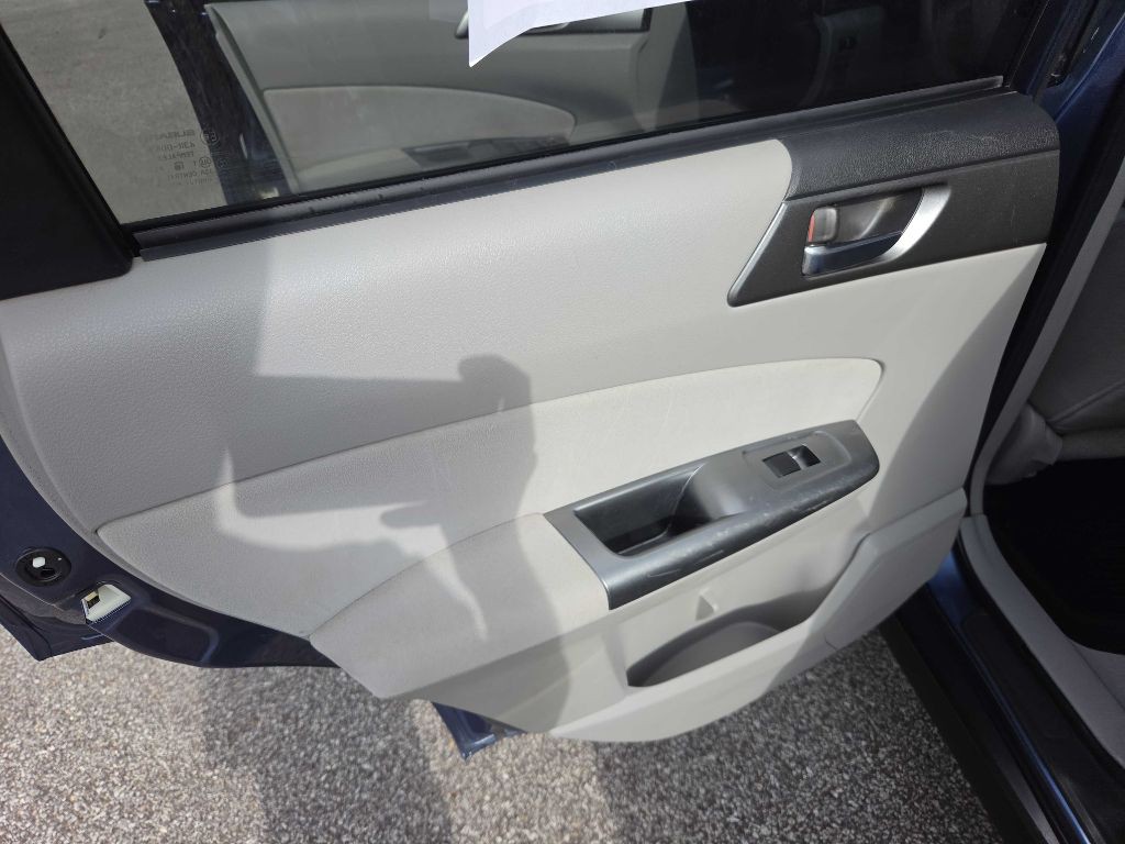 2013 Subaru Forester Image 25
