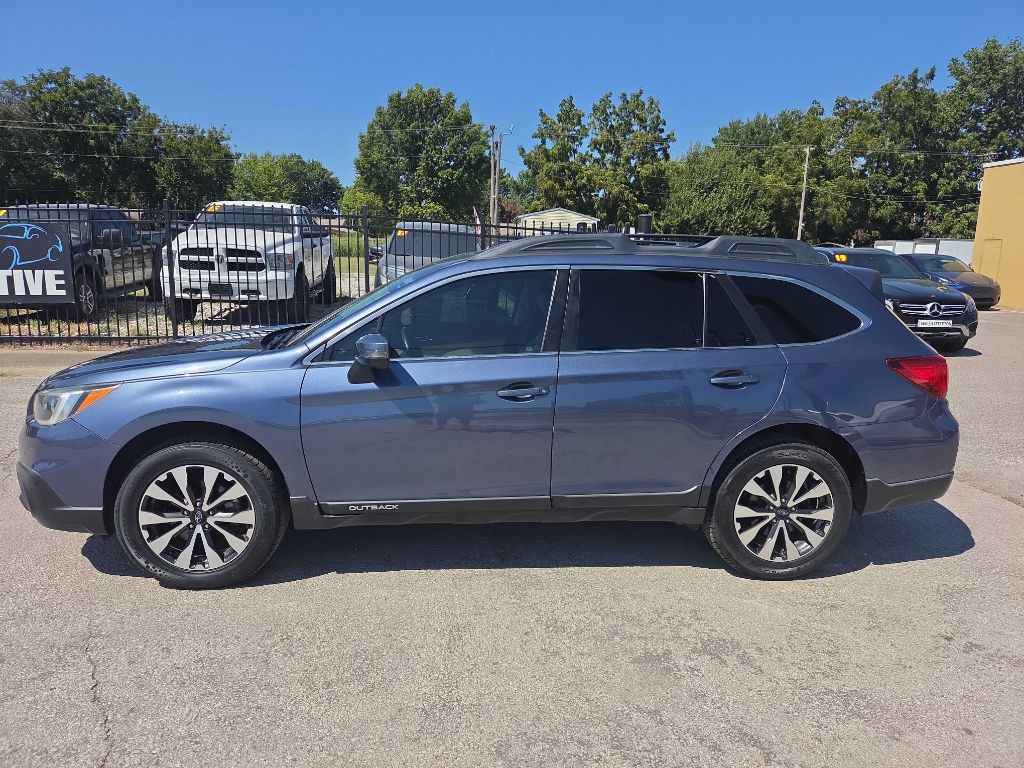 2017 Subaru Outback Image 2