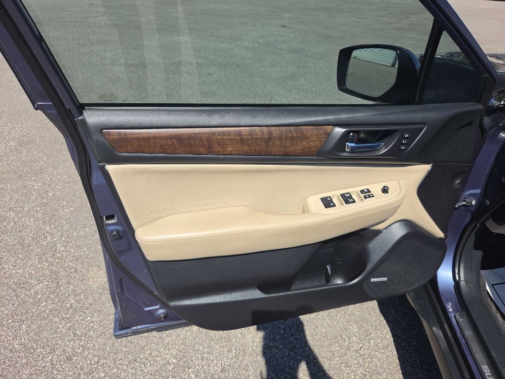 2017 Subaru Outback Image 9