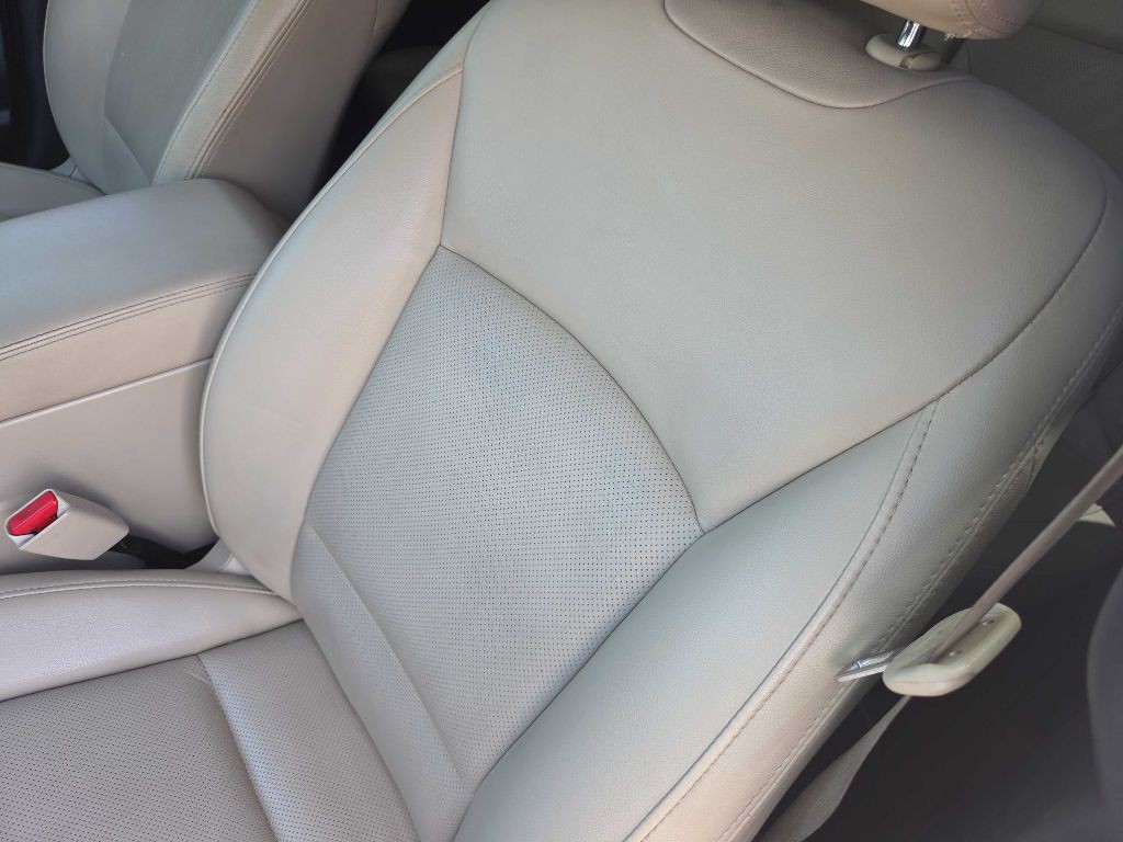 2017 Subaru Outback Image 12