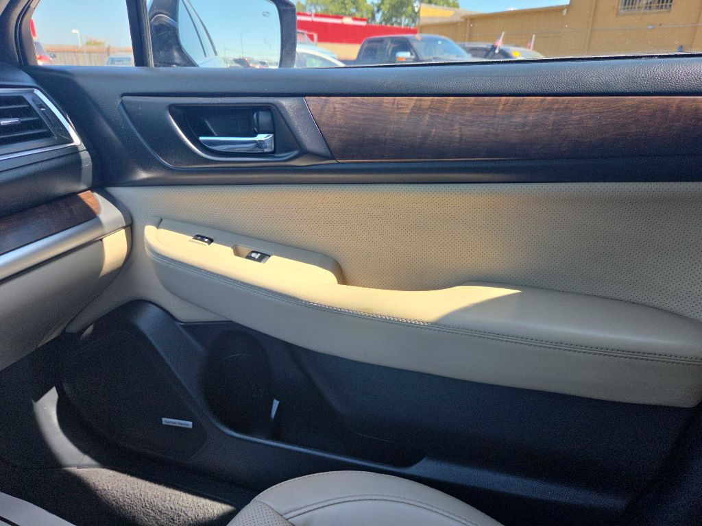 2017 Subaru Outback Image 19