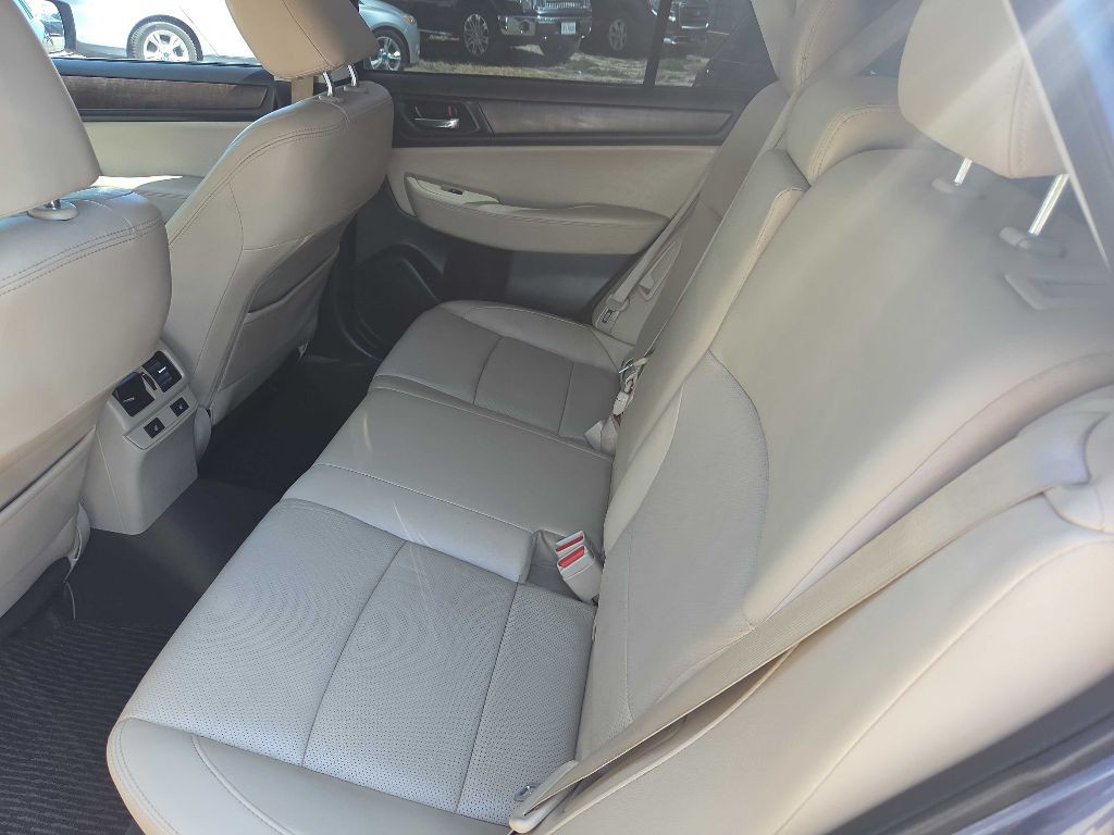 2017 Subaru Outback Image 23