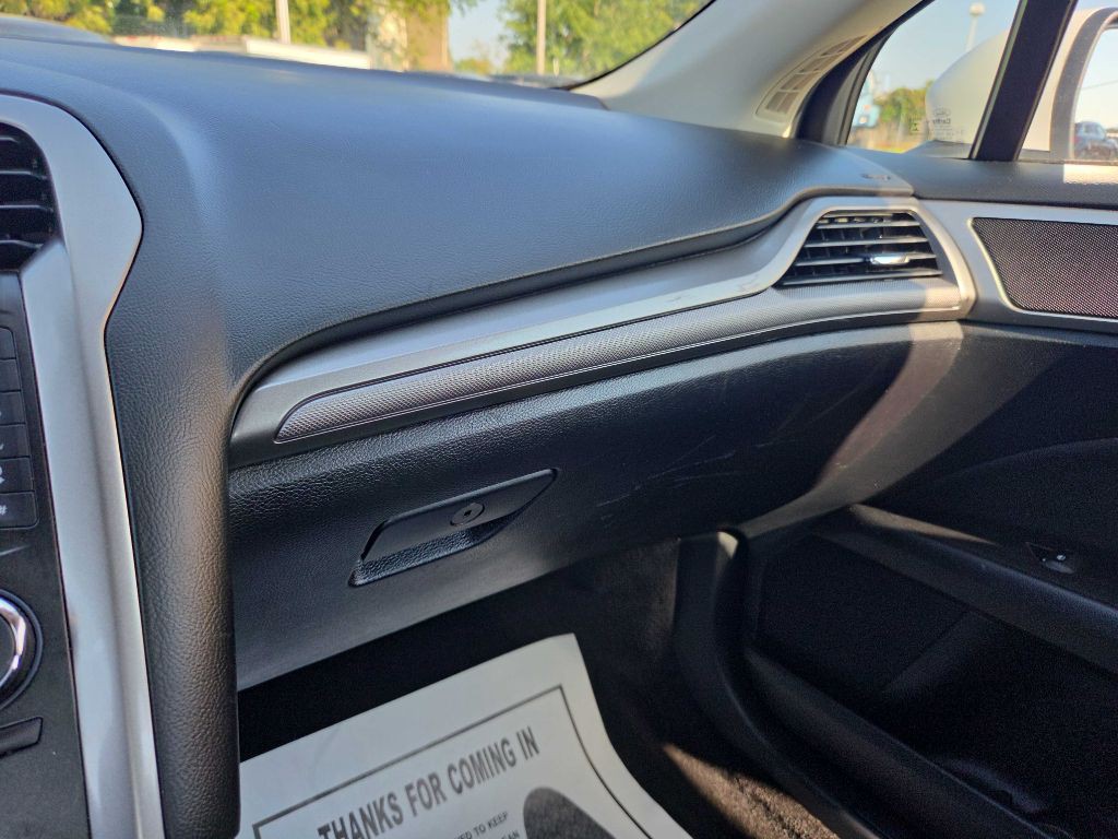 2018 Ford Fusion Image 23