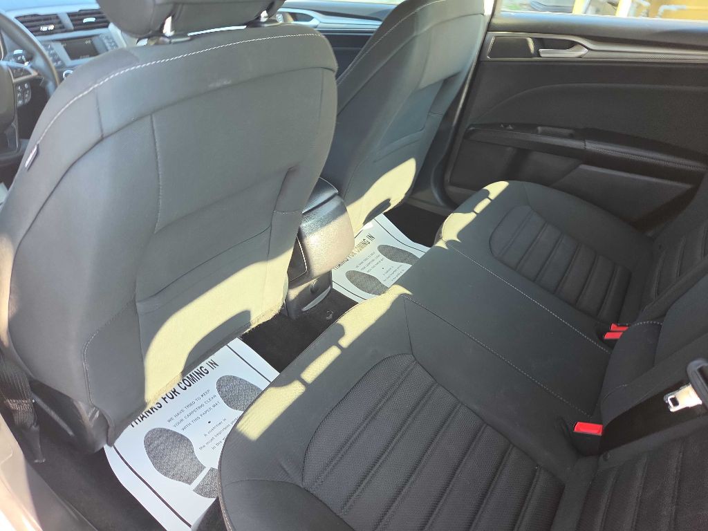 2018 Ford Fusion Image 24