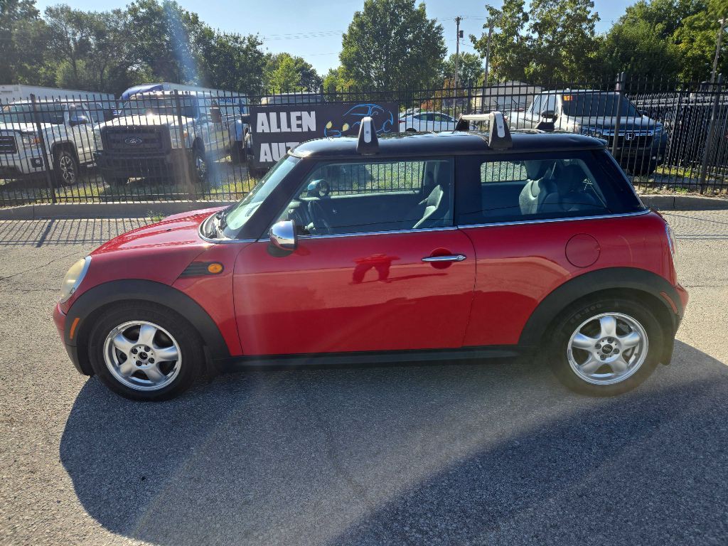 2009 MINI Cooper Image 3