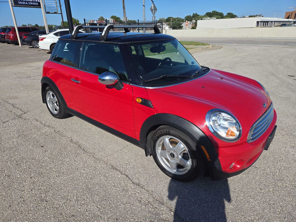 2009 MINI Cooper Image 8