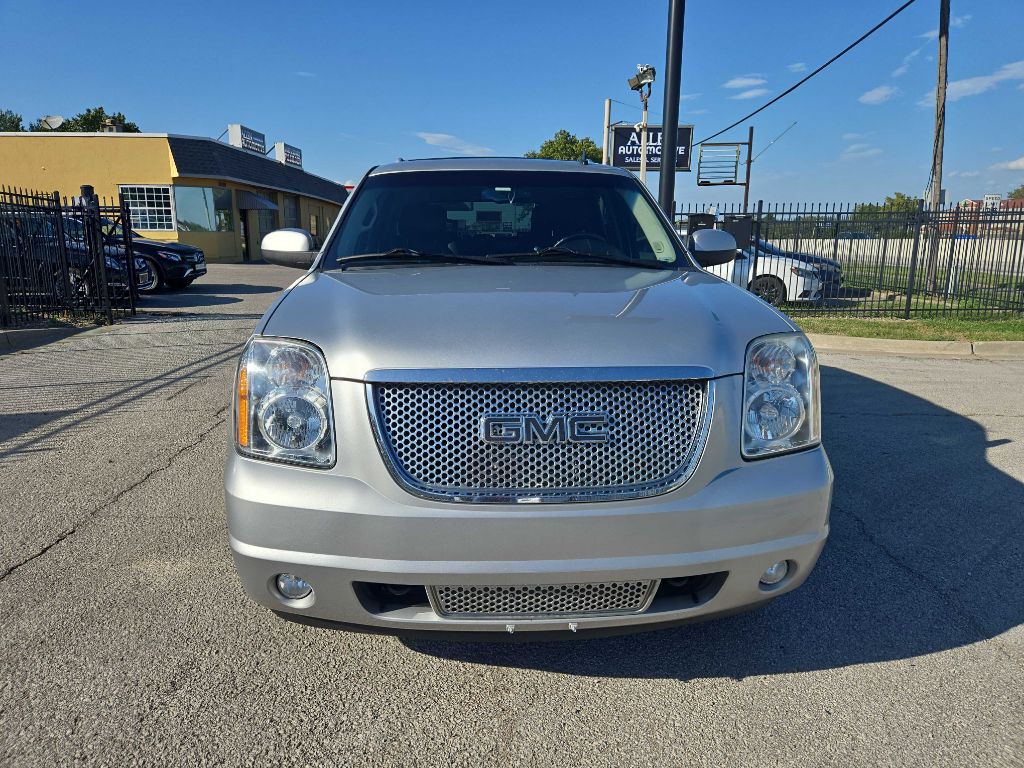 2011 GMC Yukon Image 8