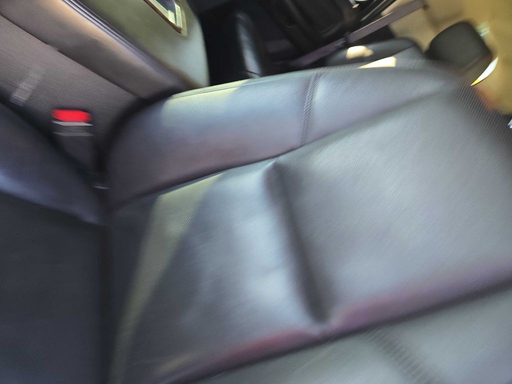 2011 GMC Yukon Image 12