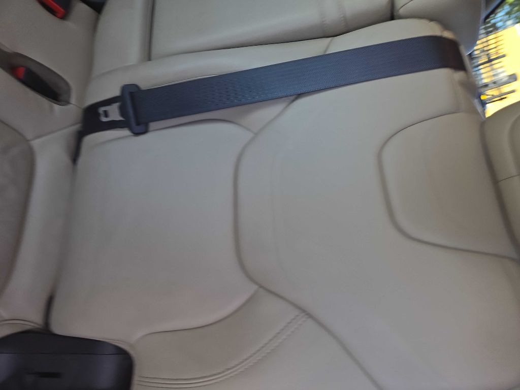 2015 Jeep Cherokee Image 16