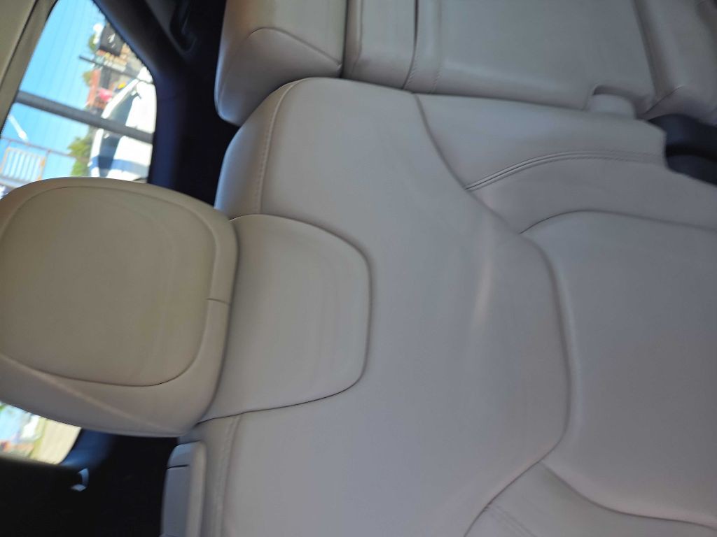 2015 Jeep Cherokee Image 21