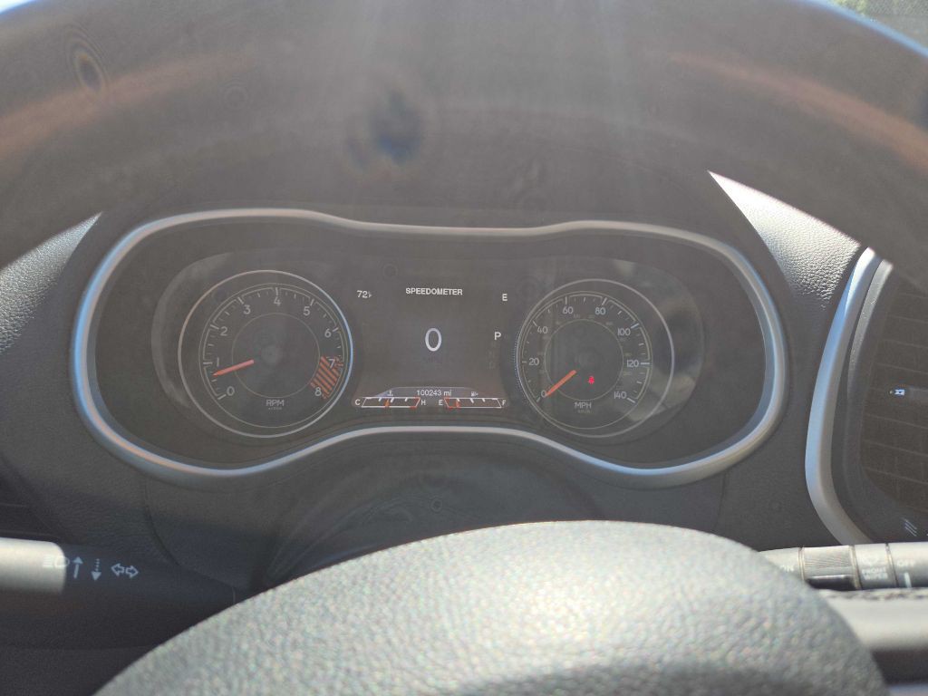 2015 Jeep Cherokee Image 30