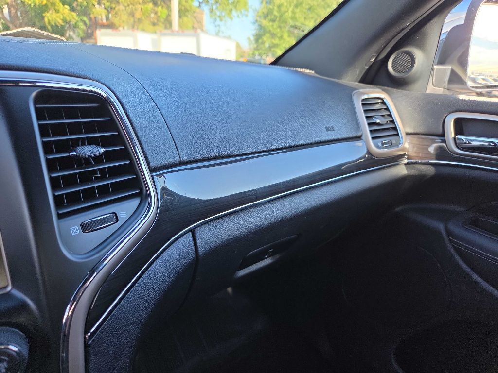 2015 Jeep Grand Cherokee Image 22